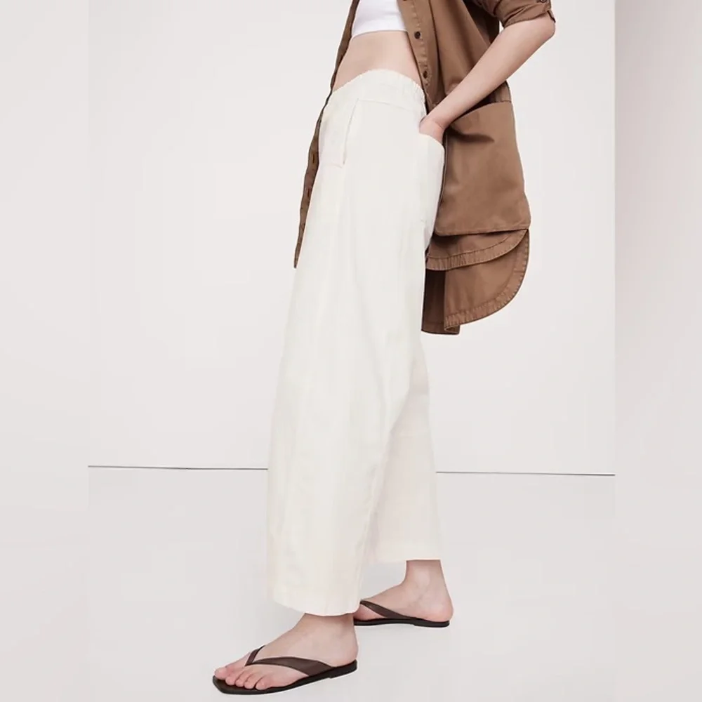 NWT! Banana Republic Mid-Rise Relaxed Painter Pull-On Pant - XXS